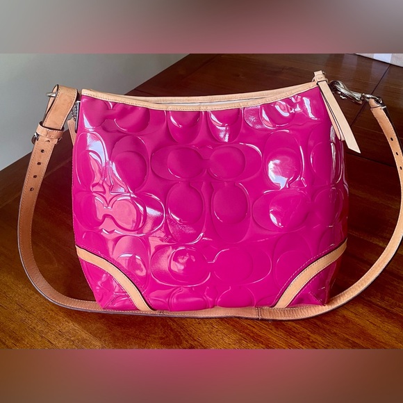 Coach Peyton Patent Leather Convertible Hobo Crossbody - Picture 3 of 15